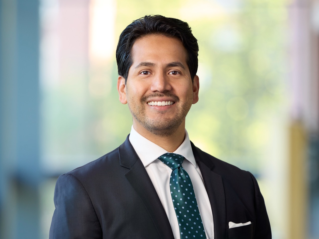 Dr. Jorge Lujan